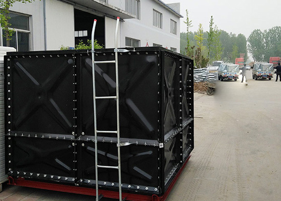 我公司在搪瓷水箱行業(yè)上獨(dú)樹一幟